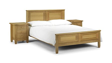 Lyndhurst 135cm Bed.jpg